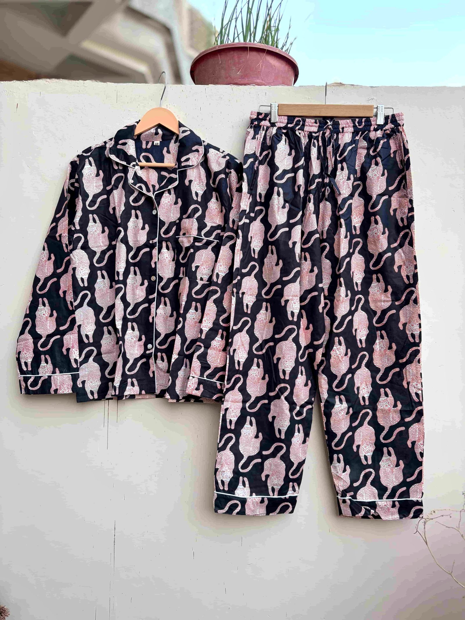 Bold Black & Blush Animal Motif Printed Pajamas sets